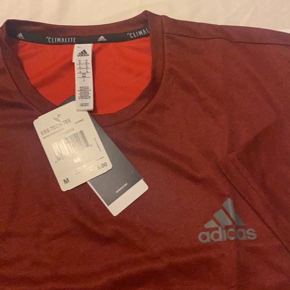 🔥Sold🔥MEN ADIDAS ESS TECH TEE MEDIUM - Picture 3 of 10